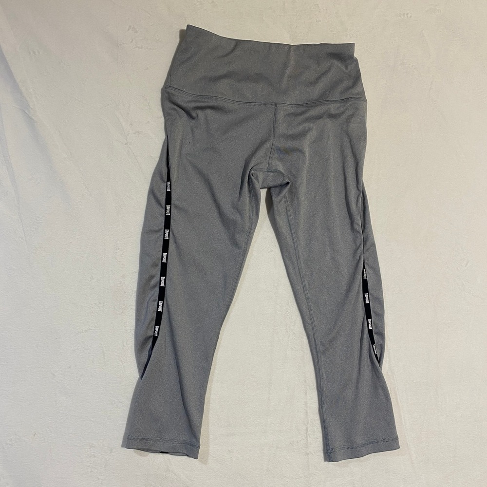 WWE Tapout Womens Heather Grey Cropped Athletic Leggings Size S Sporty Side Tape
